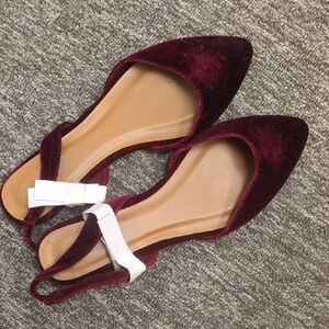 Bamboo Women's Burgundy Plum Velvet Heels Size 6